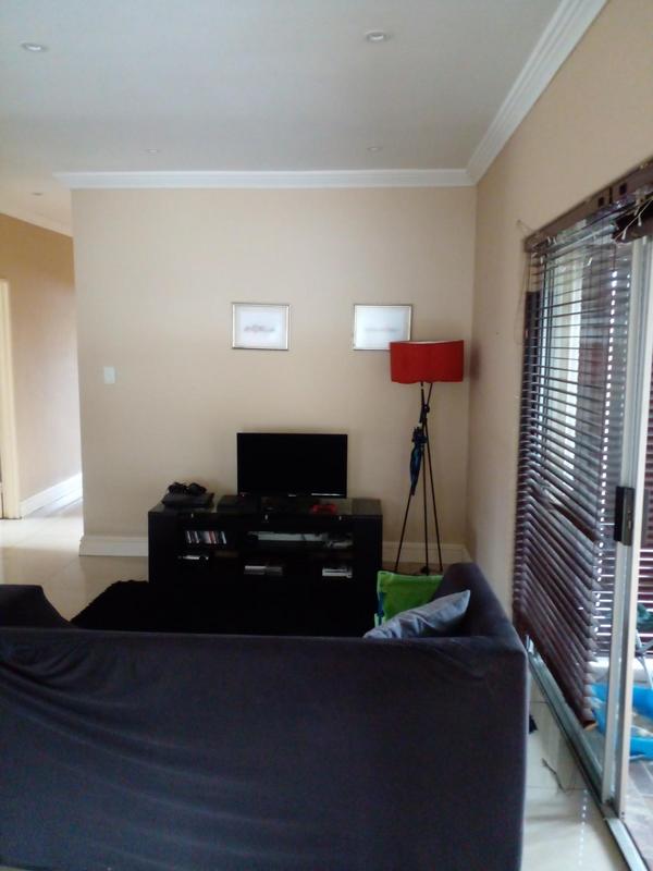 3 Bedroom Property for Sale in Eikenbosch Western Cape